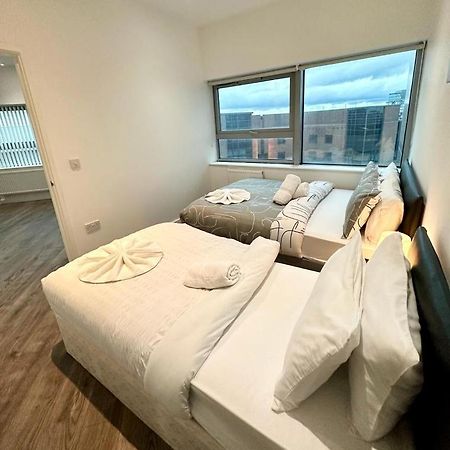 Alarabi Apartments-Two Bedrooms Apartment Croydon Exterior photo
